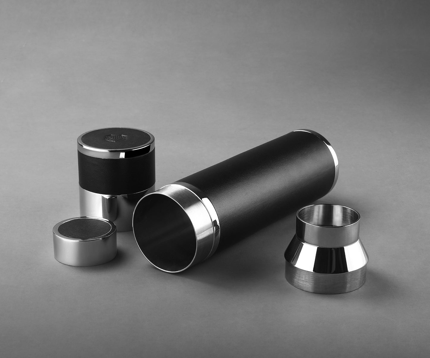 Modern Vintage - Cock Tail Shaker Black - Madheke