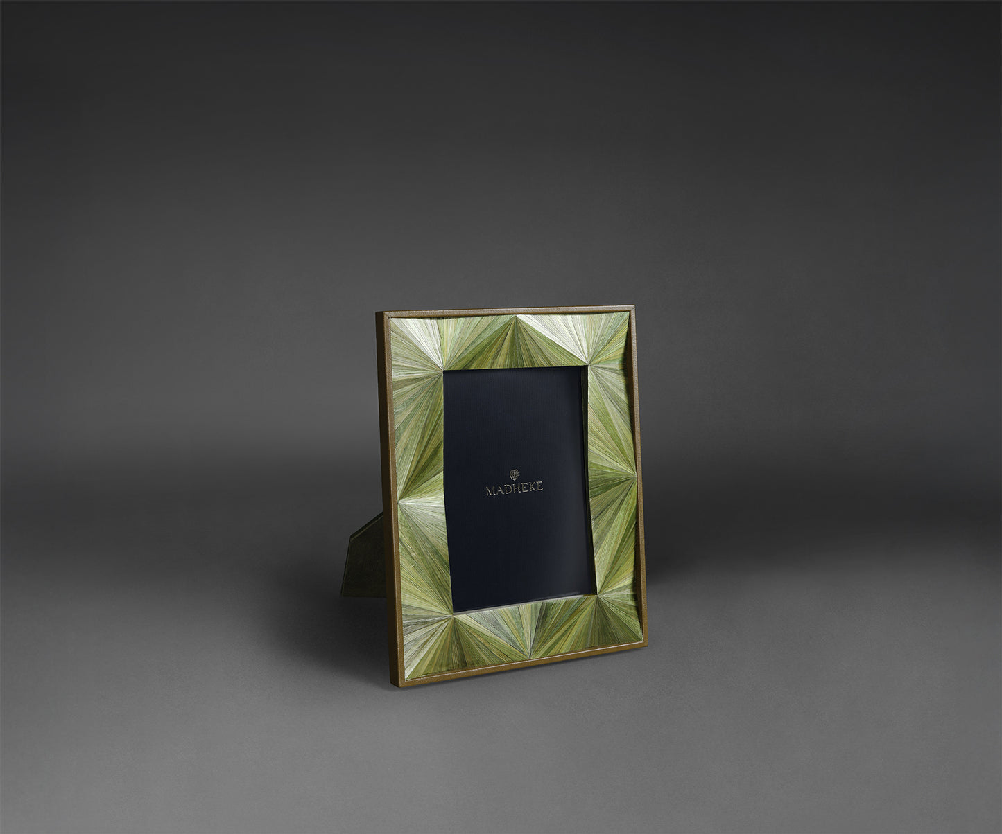 Tress Picture Frame 5'x7'