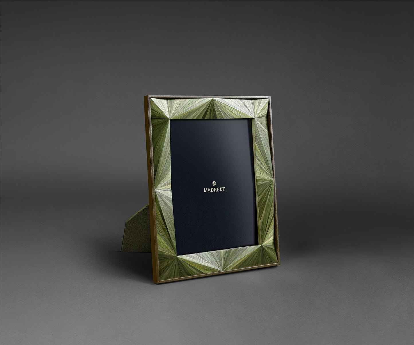 Tress Picture Frame 8'x10'